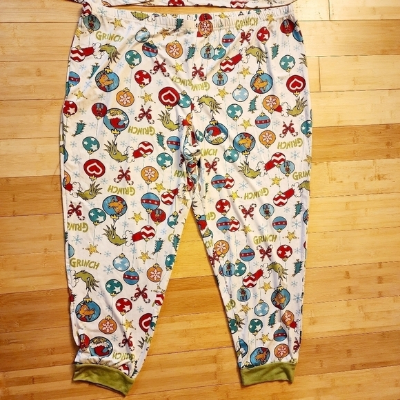 Dr Seuss “The Grinch” Christmas PJ Set Pajamas Women's 3X White All Over Print - Picture 6 of 13